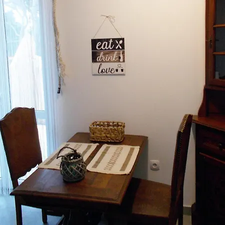 Apartment Miran *